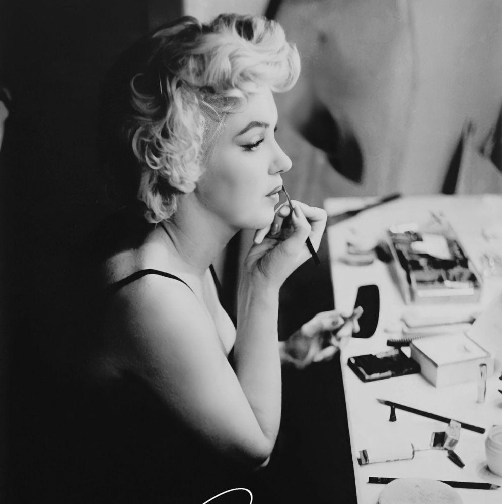 Marilyn Monroe Backstage Mirror Getting Ready Set 3 Medium Canvas Prints - Picture 2 of 7